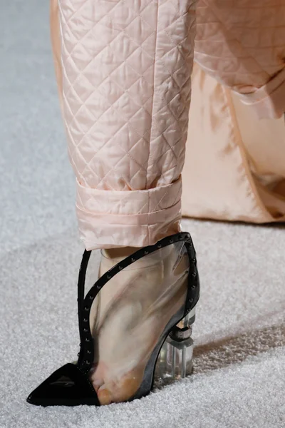 Look 30